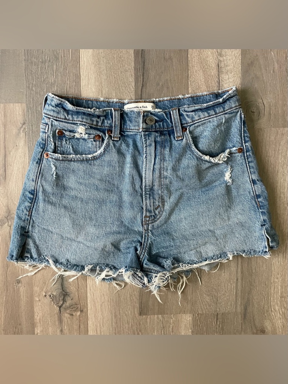 Abercrombie & Fitch The Mom Short high rise Distressed Jean Shorts- Size 2/26